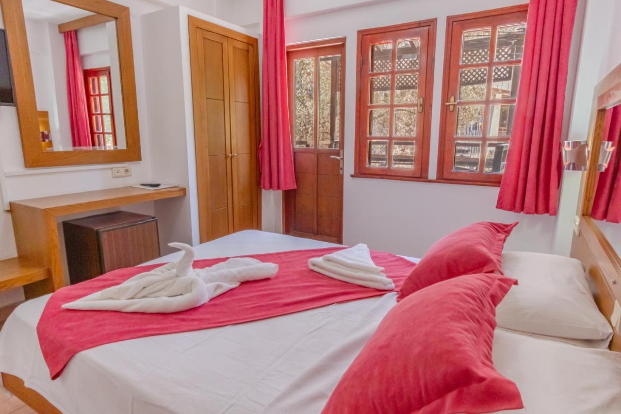 Club Pink Palace Hotel โอลลุนเดนิซ ภายนอก รูปภาพ