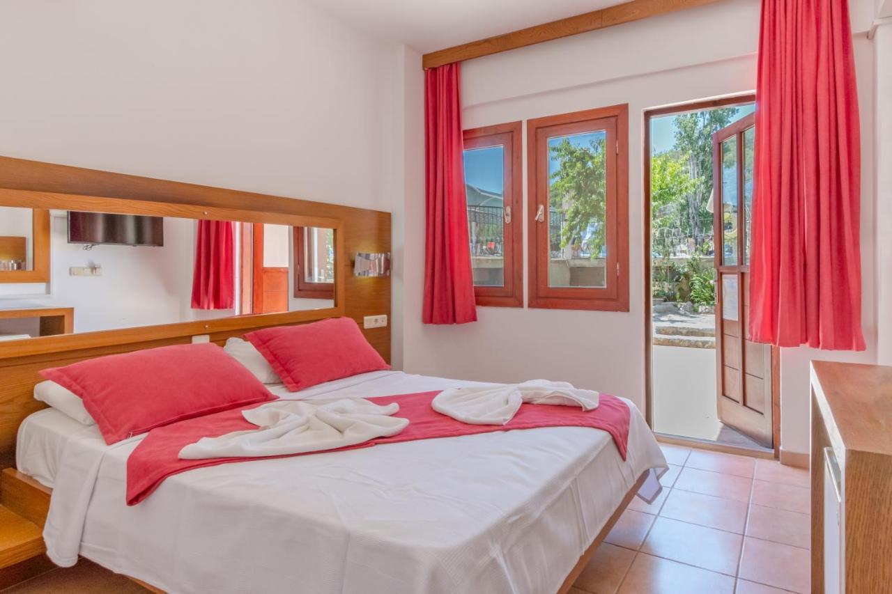 Club Pink Palace Hotel โอลลุนเดนิซ ภายนอก รูปภาพ
