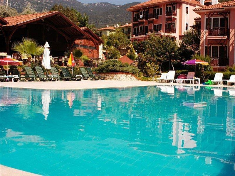 Club Pink Palace Hotel โอลลุนเดนิซ ภายนอก รูปภาพ