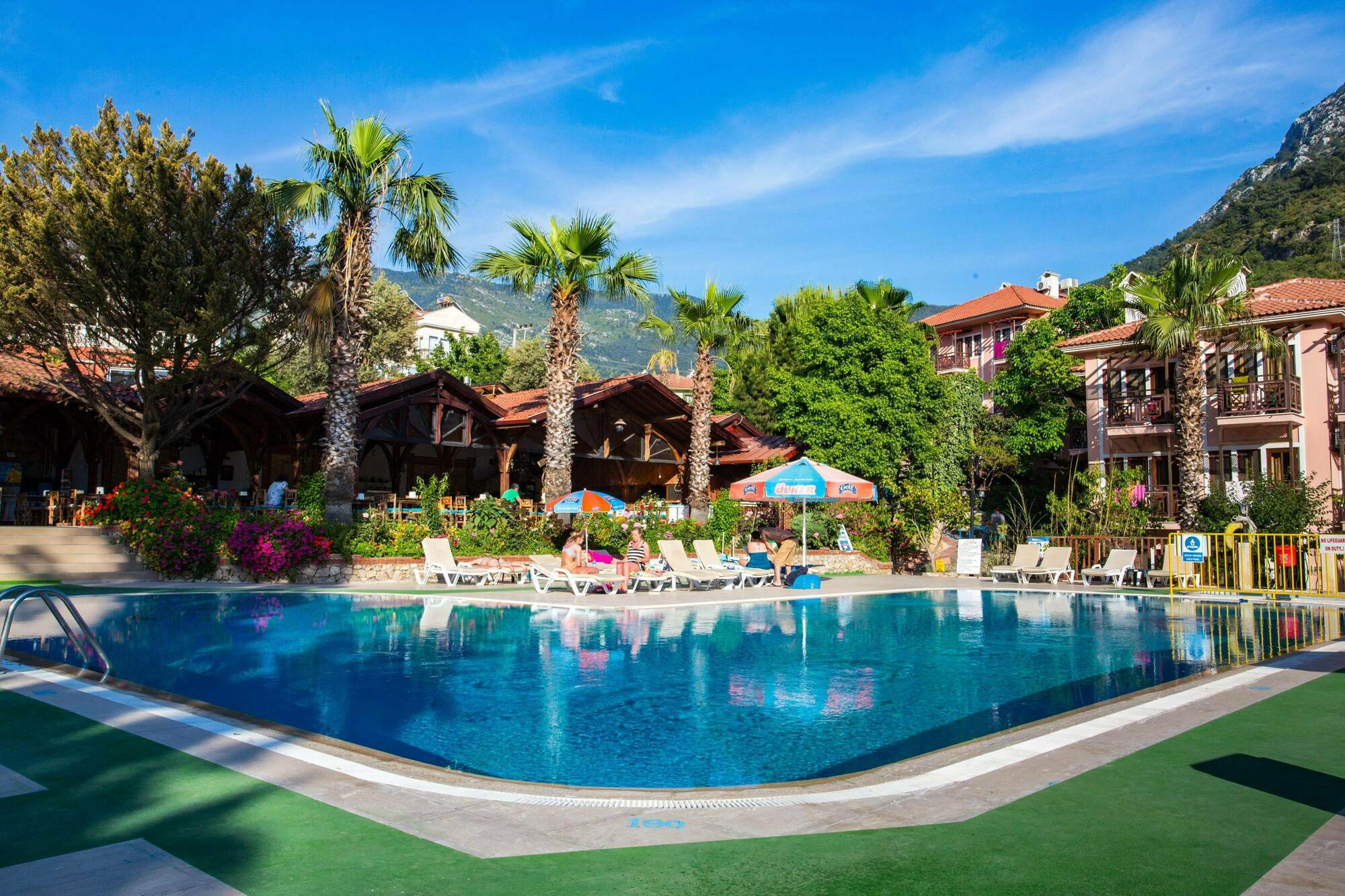 Club Pink Palace Hotel โอลลุนเดนิซ ภายนอก รูปภาพ